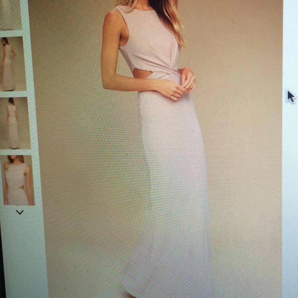 maxi dress never worn still tags on size XL